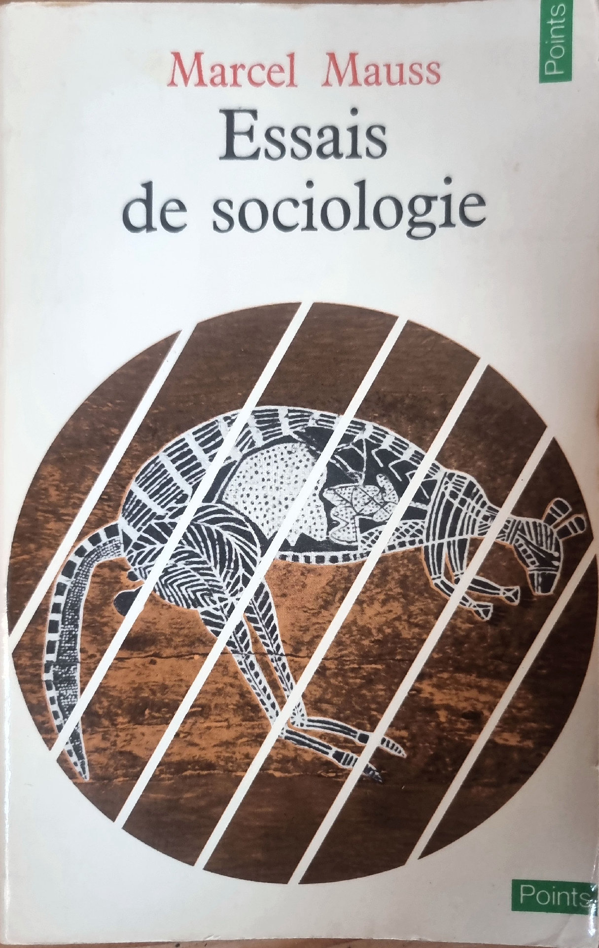 Essais de sociologie