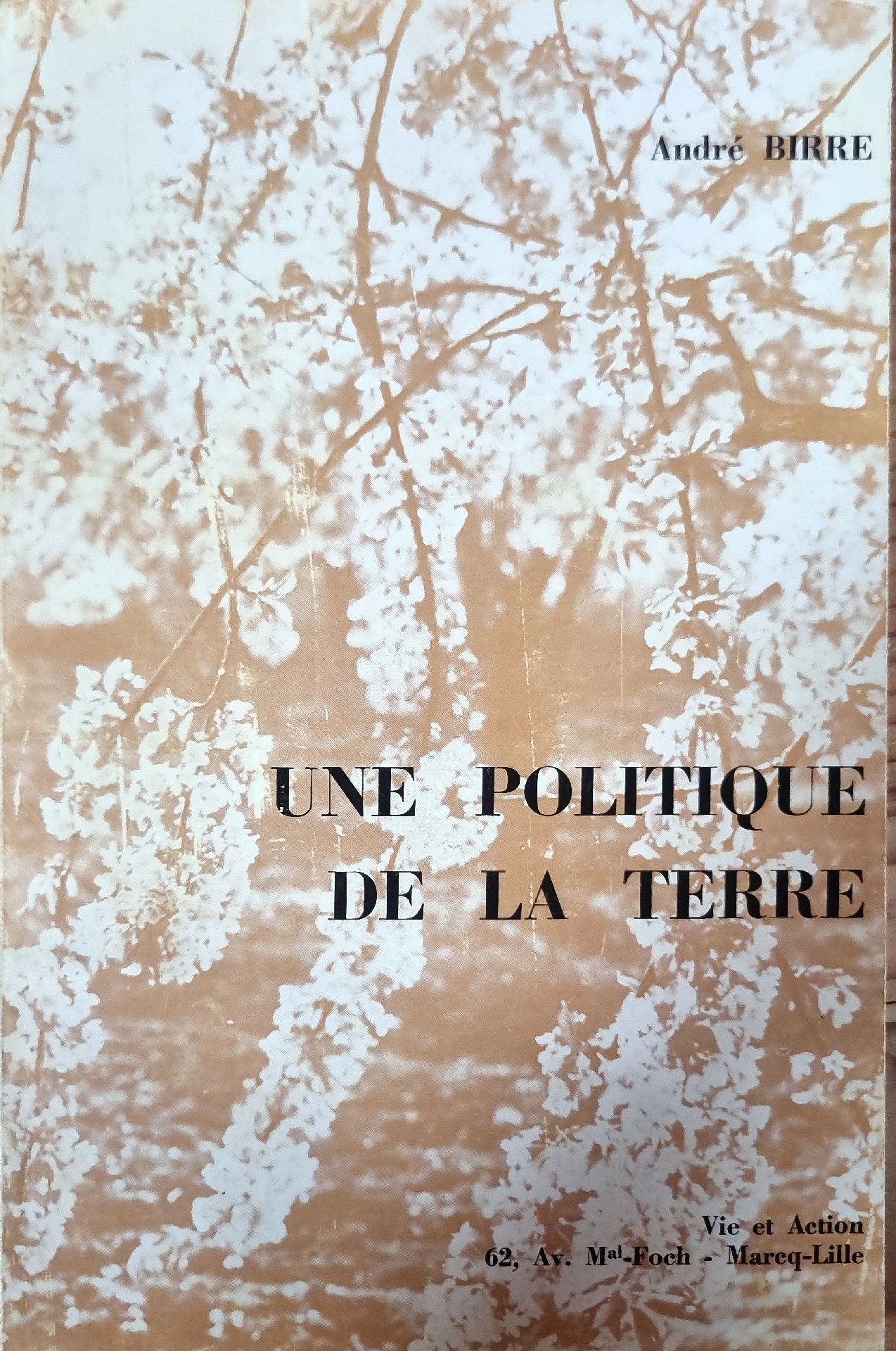 Une Politique de la Terre